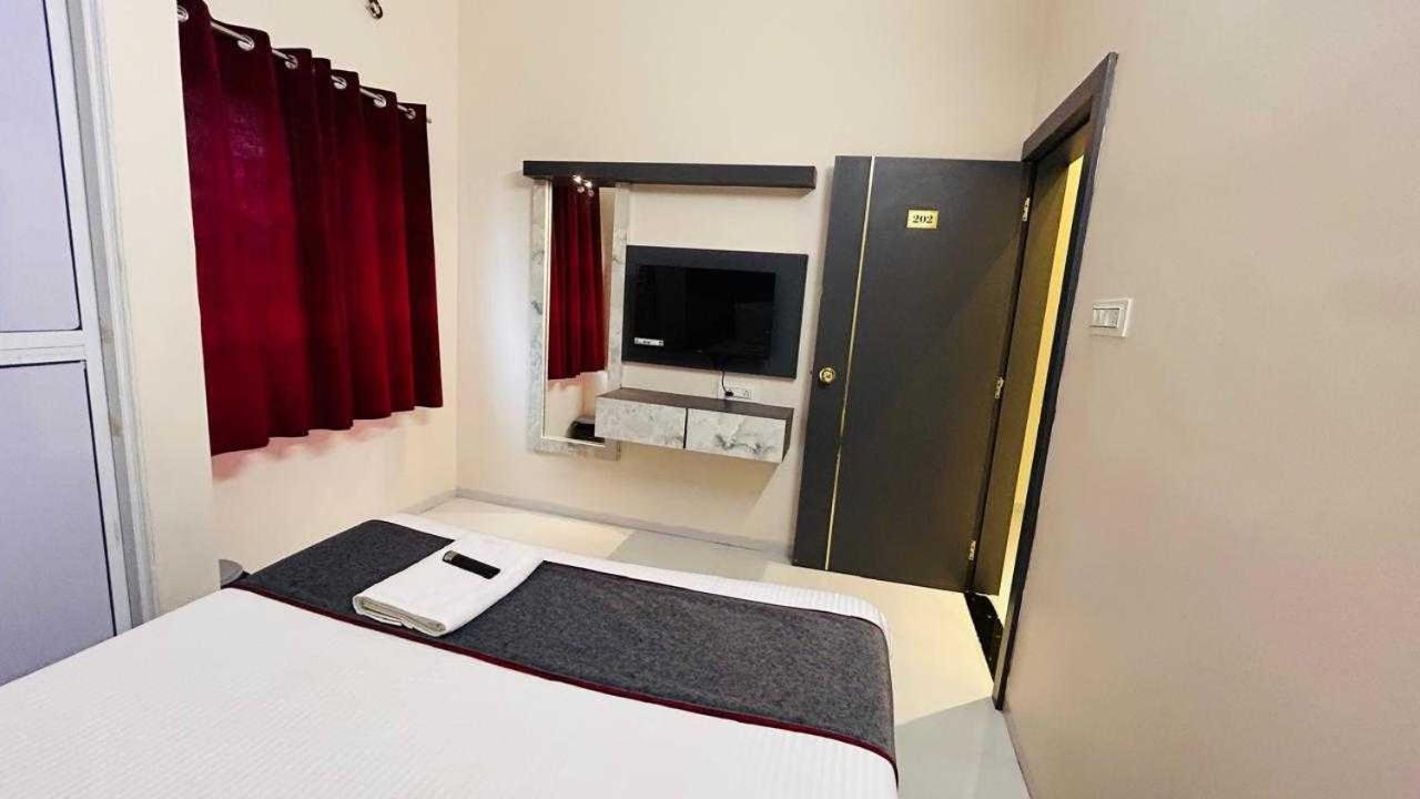 Oyo Hotel Elite Chandrapur 外观 照片