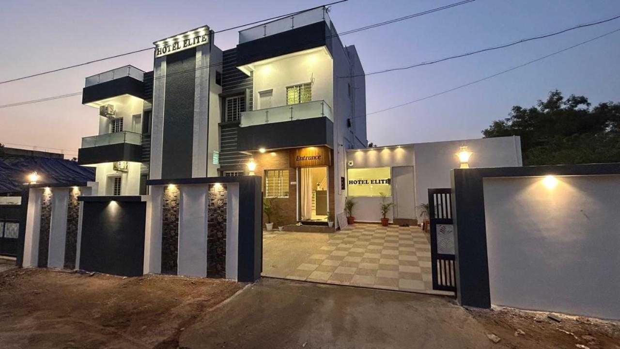 Oyo Hotel Elite Chandrapur 外观 照片